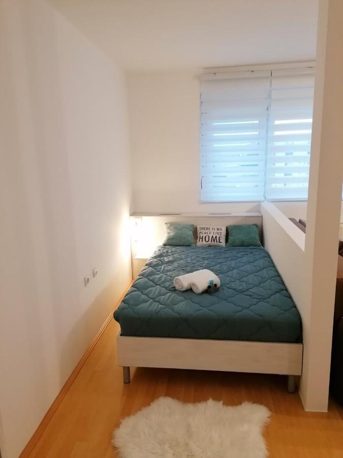 Emili Apartman 雅戈丁那 外观 照片
