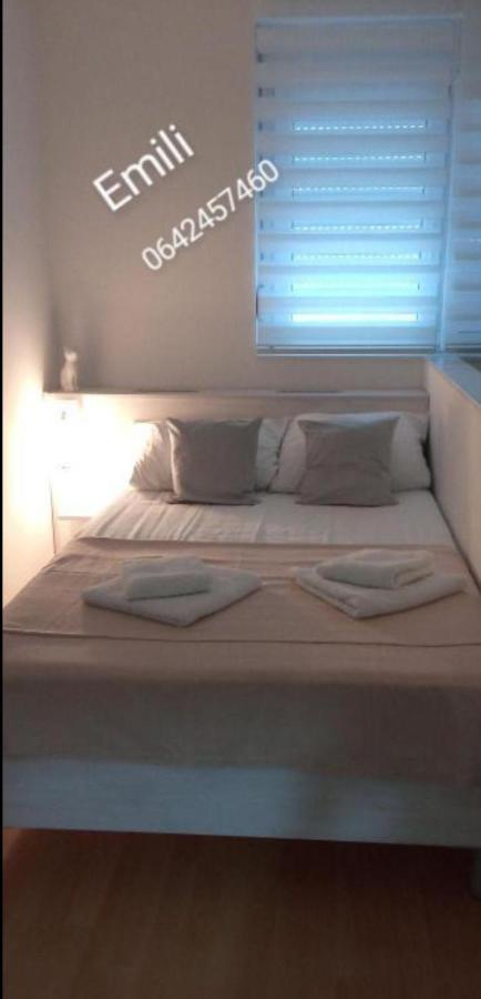 Emili Apartman 雅戈丁那 外观 照片